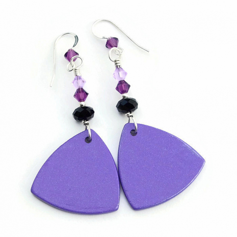back side of black cat and spider halloween handmade earrings