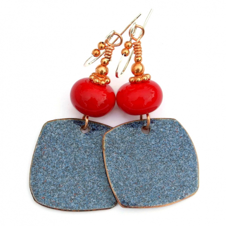 back side of red poppy earrings