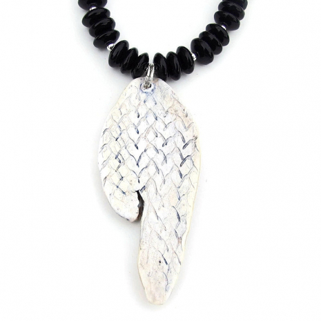 backside of sleipnir viking horse pendant