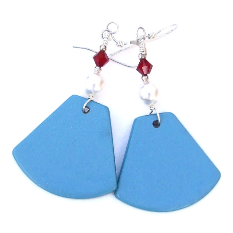 The turquoise colored backside of the Snowman Meets Chickadee earrings. backside of snowman and chickadee earrings