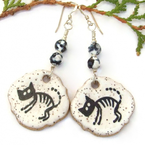 halloween skeleton cat handmade jewelry black white fire crackle agate