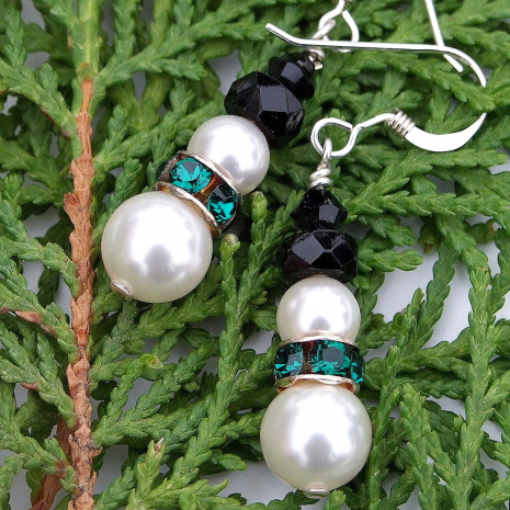 Sswarovski pearl crystal snowmen earrings handmade gift for her white green