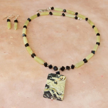 SUNDREAM - Yellow Turquoise Jasper Olive Jade Black Onyx Handmade Necklace SUNDREAM - Yellow Turquoise Jasper Olive Jade Black Onyx Handmade Necklace