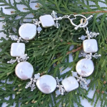 PLEASURE OF PEARLS - Pearl Wedding Bracelet, Handmade Swarovski Bride Heart Jewelry 