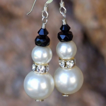 ELEGANT SNOWMEN - Swarovski Pearl Snowman Earrings, Handmade Christmas Holiday Jewelry ELEGANT SNOWMEN - Swarovski Pearl Snowman Earrings, Handmade Christmas Holiday Jewelry