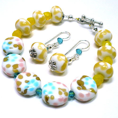 Lilly Spring white pansies Pearl miracle and Czech glass beads earrings